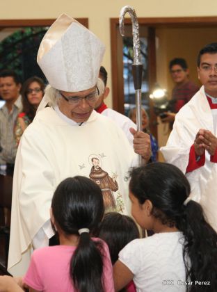 Misa del Cardenal Leopoldo Brenes en honor a San Francisco de Asís