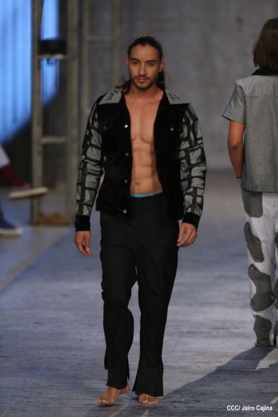 Segunda noche de pasarela en Nicaragua Diseña