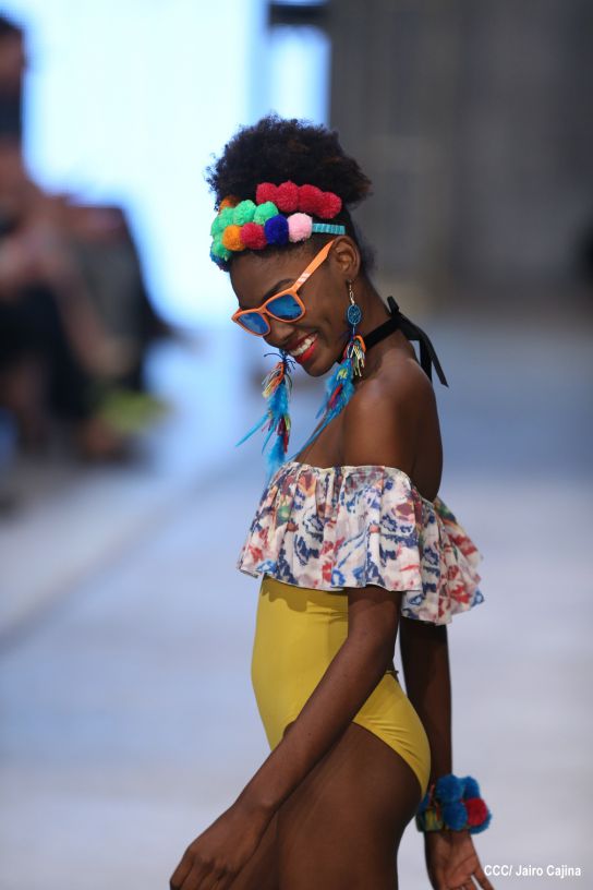 Segunda noche de pasarela en Nicaragua Diseña