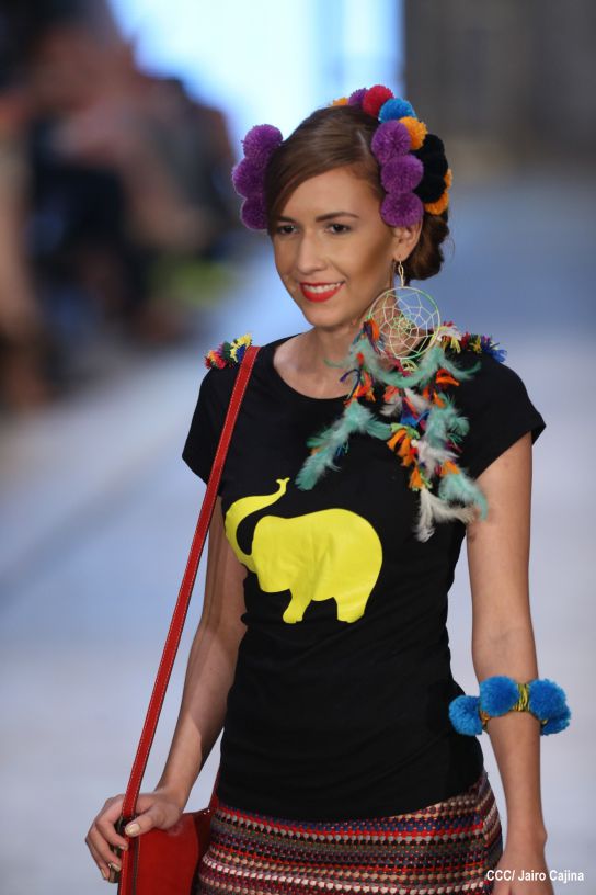 Segunda noche de pasarela en Nicaragua Diseña