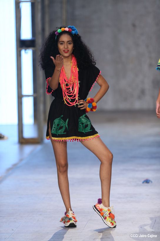 Segunda noche de pasarela en Nicaragua Diseña