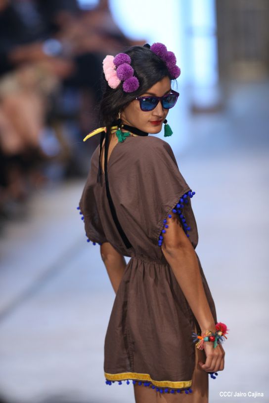 Segunda noche de pasarela en Nicaragua Diseña