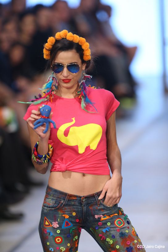 Segunda noche de pasarela en Nicaragua Diseña