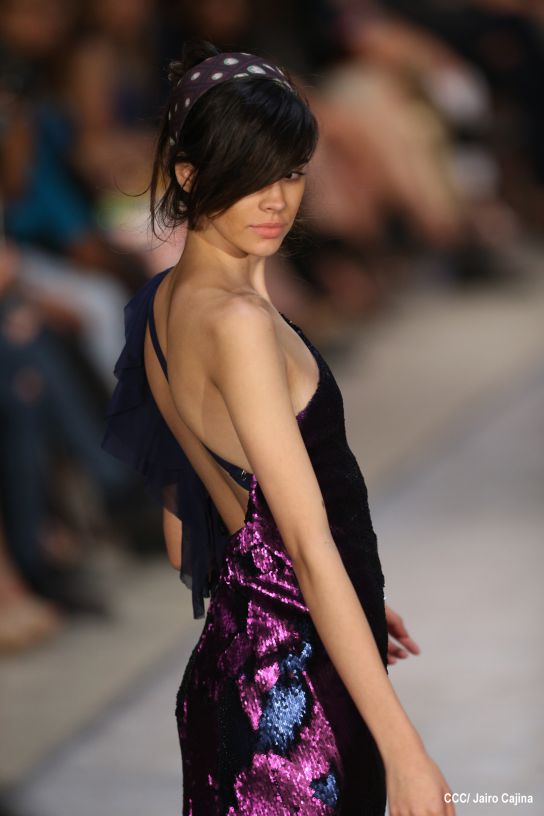 Segunda noche de pasarela en Nicaragua Diseña