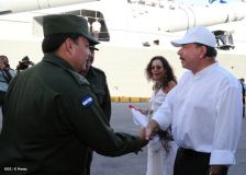 Daniel y Rosario despiden a tripulación de Buque Ruso "Moskva"