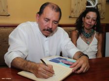 Daniel y Rosario despiden a tripulación de Buque Ruso "Moskva"