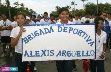 Desfiles escolares en Avenida Bolívar