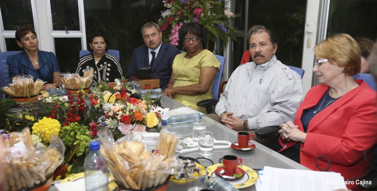 Presidente Daniel se reúne con Ministra de Salud de la Federación de Rusia y con Directora de la OPS