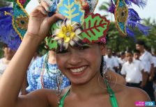 Desfiles escolares en Avenida Bolívar