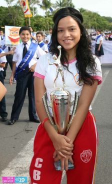Desfiles escolares en Avenida Bolívar
