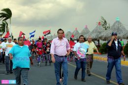 Caminan hacia Nuevas Victorias!