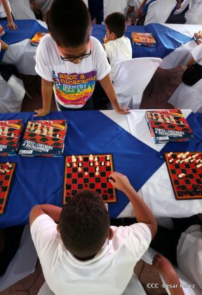 Mega Simultánea de Ajedrez en Plaza 22 de Agosto