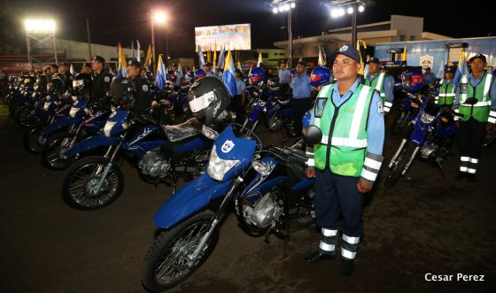 Presidente Daniel entrega nuevas unidades de transporte a la Policía Nacional para fortalecer la Seguridad de las Familias Nicaragüenses