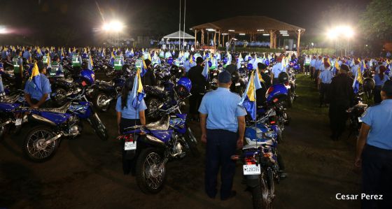 Presidente Daniel entrega nuevas unidades de transporte a la Policía Nacional para fortalecer la Seguridad de las Familias Nicaragüenses