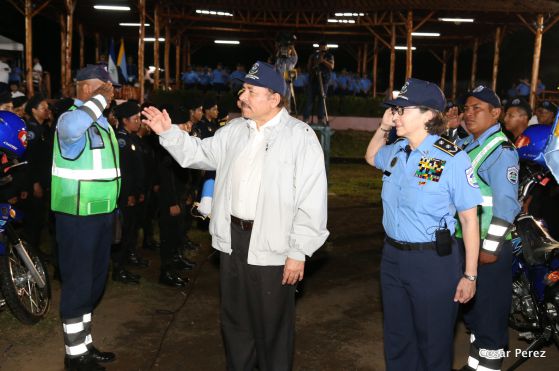 Presidente Daniel entrega nuevas unidades de transporte a la Policía Nacional para fortalecer la Seguridad de las Familias Nicaragüenses