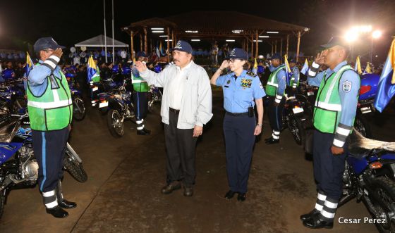 Presidente Daniel entrega nuevas unidades de transporte a la Policía Nacional para fortalecer la Seguridad de las Familias Nicaragüenses