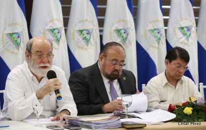Autoridades nicaragüenses se reúnen con invitados y expertos electorales