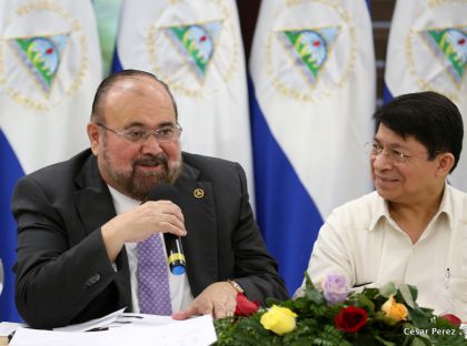 Autoridades nicaragüenses se reúnen con invitados y expertos electorales