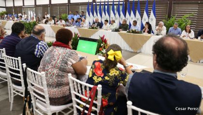 Autoridades nicaragüenses se reúnen con invitados y expertos electorales