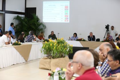 Autoridades nicaragüenses se reúnen con invitados y expertos electorales