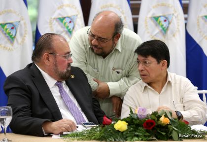 Autoridades nicaragüenses se reúnen con invitados y expertos electorales