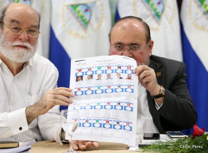 Autoridades nicaragüenses se reúnen con invitados y expertos electorales