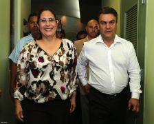Arriban a Managua Canciller y Ministro del Interior de Ecuador