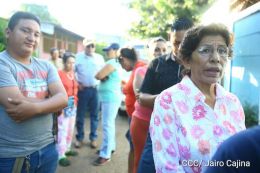 Población comienza a llegar a los centros de votación de todo el país