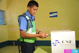 Managuas votan masivamente en jornada cívica