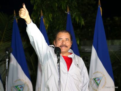 Daniel y Rosario ejercen su derecho al voto