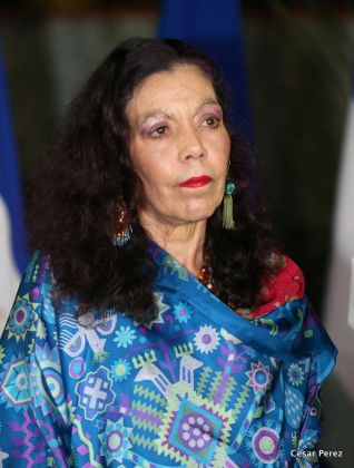 Daniel y Rosario ejercen su derecho al voto