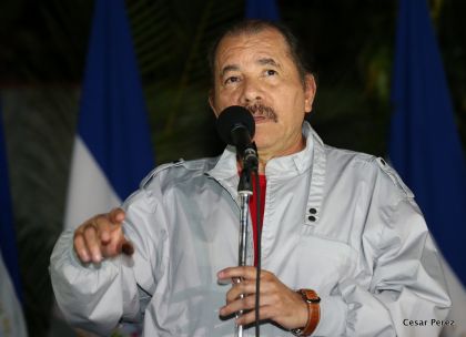 Daniel y Rosario ejercen su derecho al voto