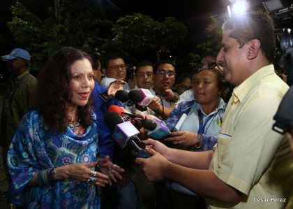 Daniel y Rosario ejercen su derecho al voto