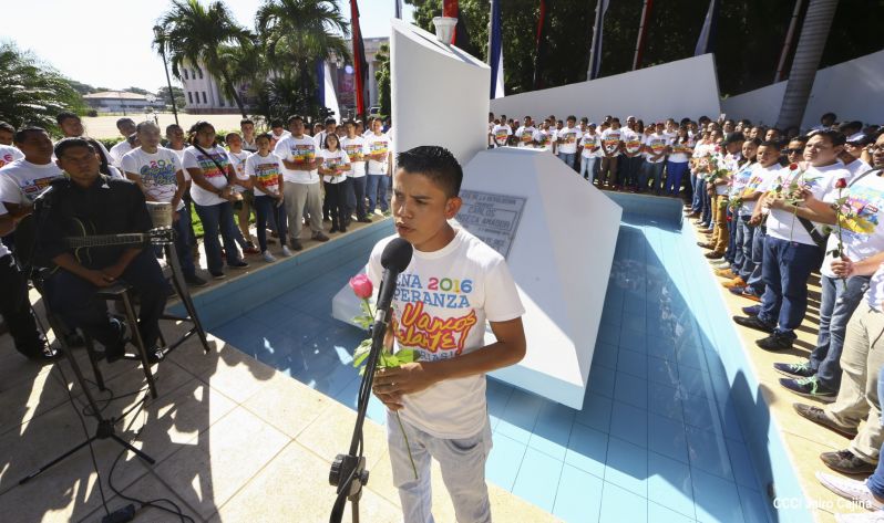 Una Flor para Carlos; 40 Aniversario del Tránsito a la Inmortalidad del Comandante Carlos Fonseca
