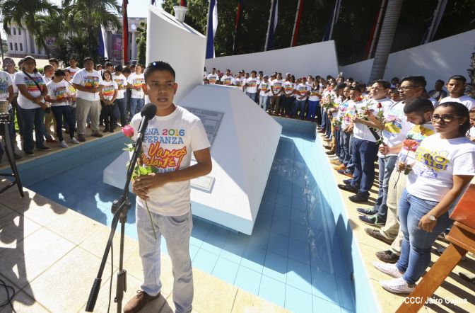 Una Flor para Carlos; 40 Aniversario del Tránsito a la Inmortalidad del Comandante Carlos Fonseca