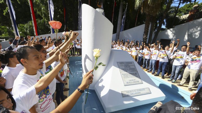 Una Flor para Carlos; 40 Aniversario del Tránsito a la Inmortalidad del Comandante Carlos Fonseca