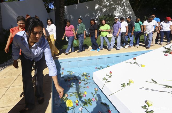 Una Flor para Carlos; 40 Aniversario del Tránsito a la Inmortalidad del Comandante Carlos Fonseca