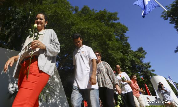 Una Flor para Carlos; 40 Aniversario del Tránsito a la Inmortalidad del Comandante Carlos Fonseca