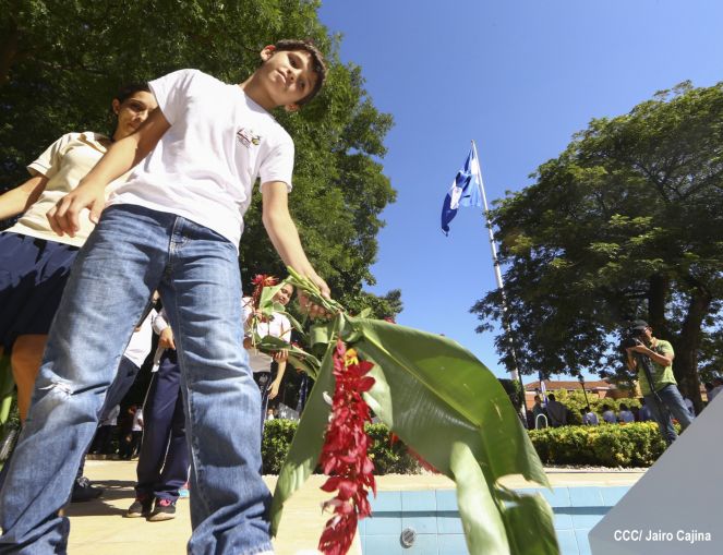 Una Flor para Carlos; 40 Aniversario del Tránsito a la Inmortalidad del Comandante Carlos Fonseca