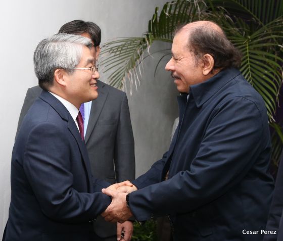 Presidente Daniel se reúne con el Vicepresidente de la Asamblea Nacional de Corea, Sr. Byeong-Seung Park