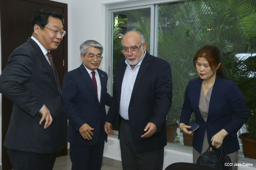 Presidente Daniel se reúne con Ministro de Comercio de la República de Corea, Hyunghwan JOO
