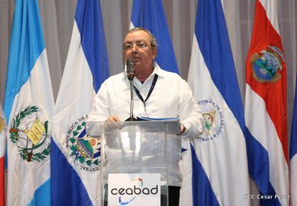 Presidente Daniel clausura V Foro Regional "Conectividad para Todos" del CEABAD