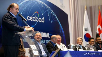 Presidente Daniel clausura V Foro Regional "Conectividad para Todos" del CEABAD