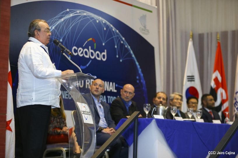 Presidente Daniel clausura V Foro Regional "Conectividad para Todos" del CEABAD