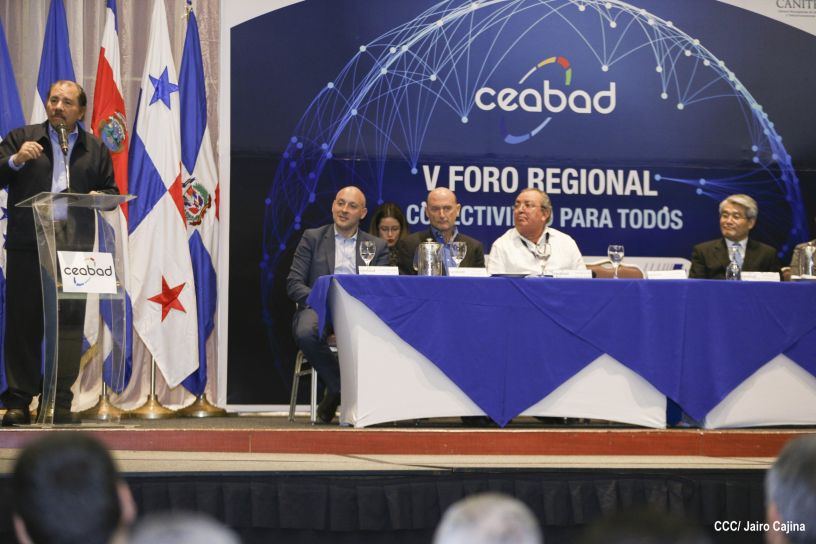 Presidente Daniel clausura V Foro Regional "Conectividad para Todos" del CEABAD