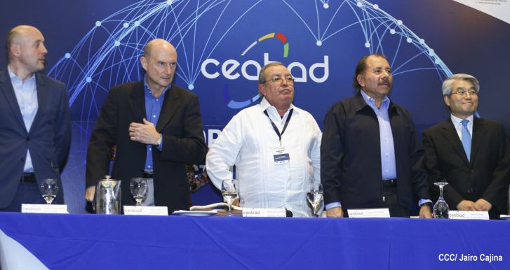 Presidente Daniel clausura V Foro Regional "Conectividad para Todos" del CEABAD