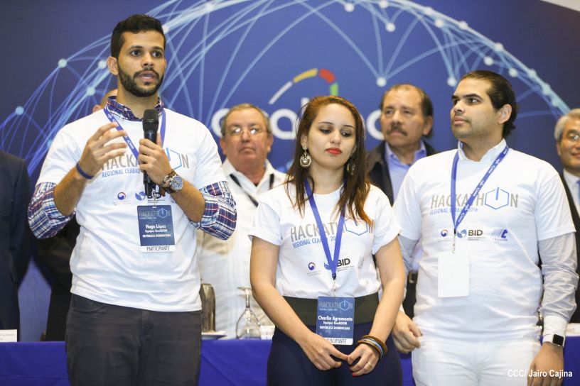 Presidente Daniel clausura V Foro Regional "Conectividad para Todos" del CEABAD