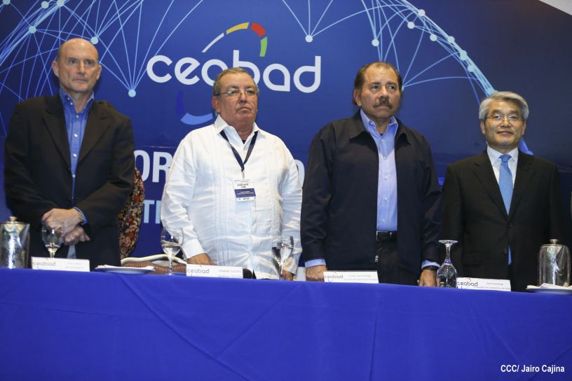 Presidente Daniel clausura V Foro Regional "Conectividad para Todos" del CEABAD