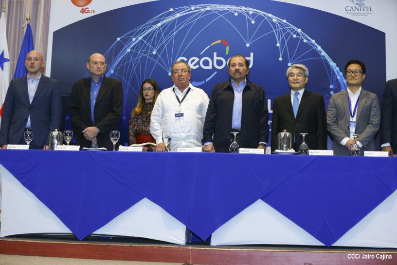 Presidente Daniel clausura V Foro Regional "Conectividad para Todos" del CEABAD