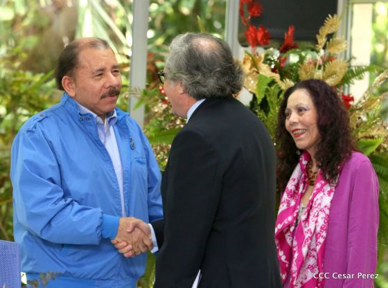 Presidente Daniel y Compañera reciben al Secretario General OEA, Luis Almagro